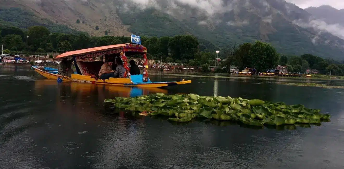 Kashmir Budget Tour Package 5 Nights 6 days