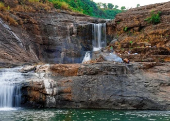 Kal Mandavi Waterfall triphills.com