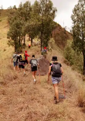 trekking bhutan Triphills.com