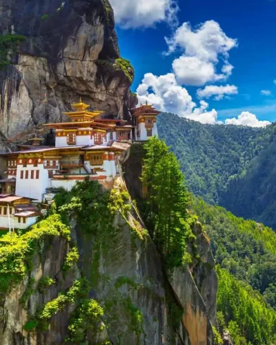 bhutan-flags-DGwJXjlr (1)